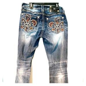 Beautiful like NEW bootcut Miss Me jeans